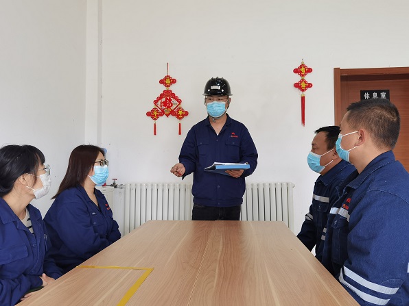 1669598660106921.jpeg »ú½¨³§·ç¾®ÖµÊØÈËÔ±¸Úǰ»áÒé Íõ³¬ Éã.jpg