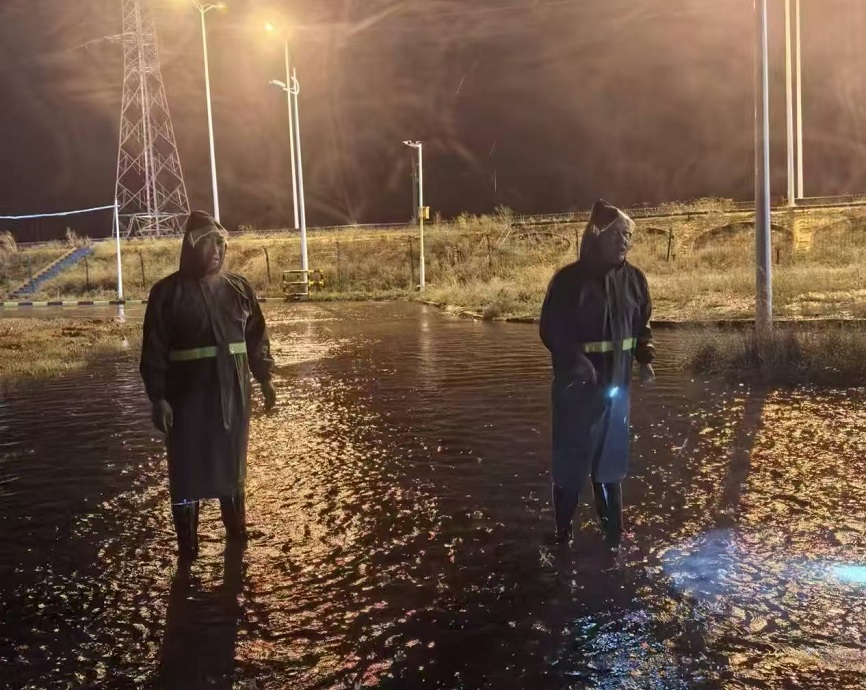 ͼһ  �ö��ƹ����ֳ�ָ��6����ˮ����ˮ��ҵ  ��Ӫ��˾ѡ�˶ӷ�����  ��.jpg