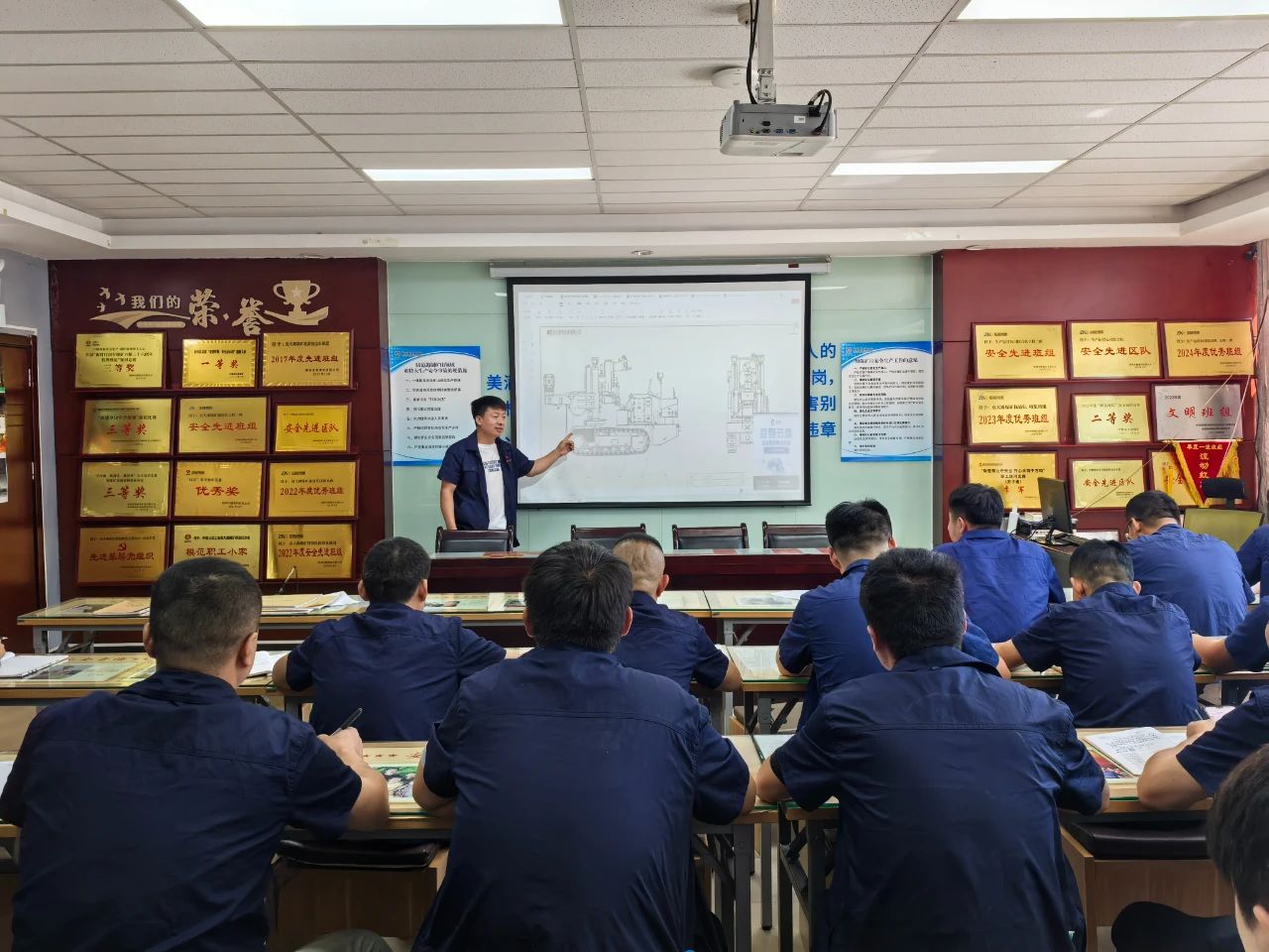 1754006853871152.jpeg 1.jpg