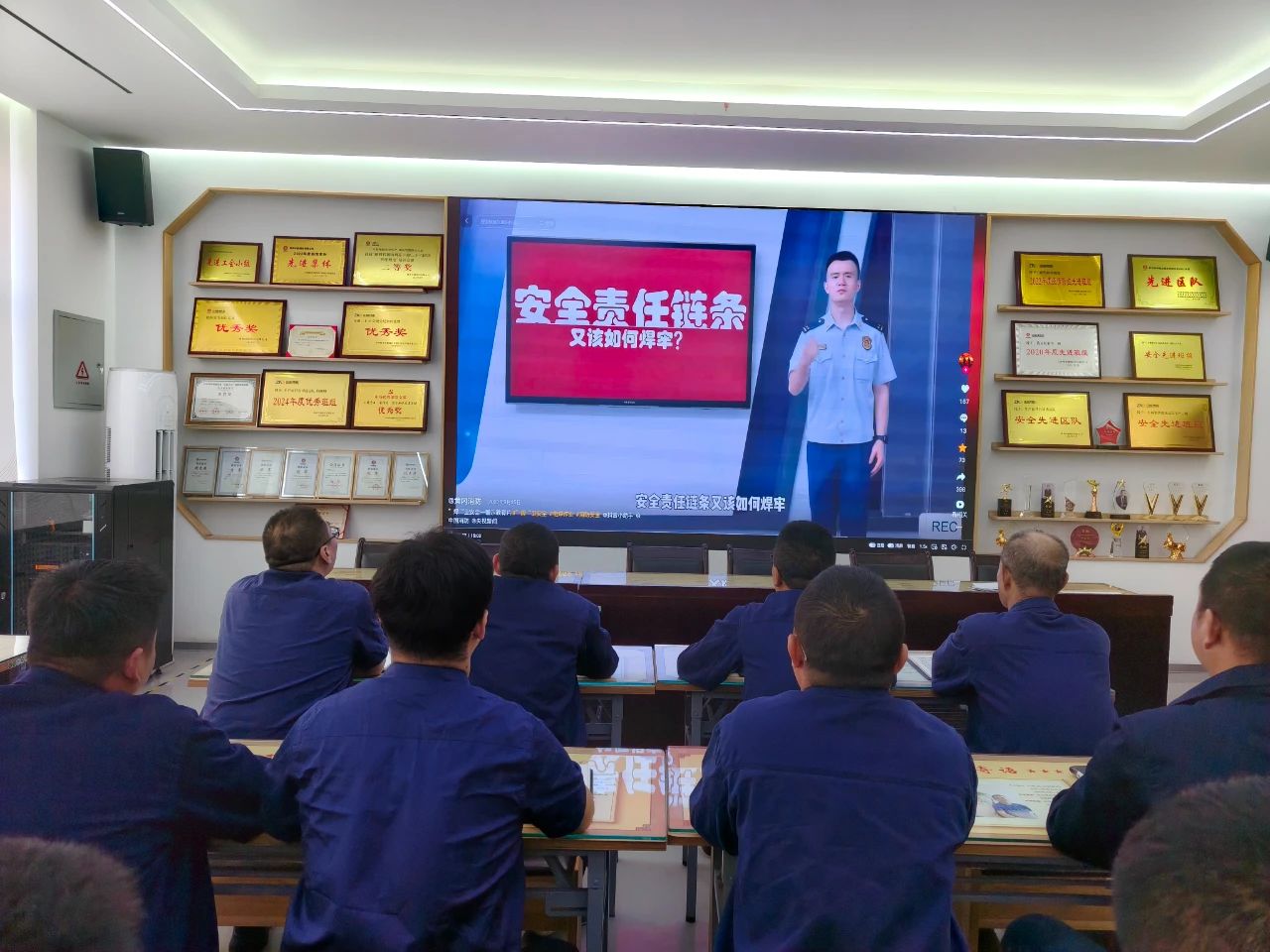 1754556465349303.jpeg 1.jpg