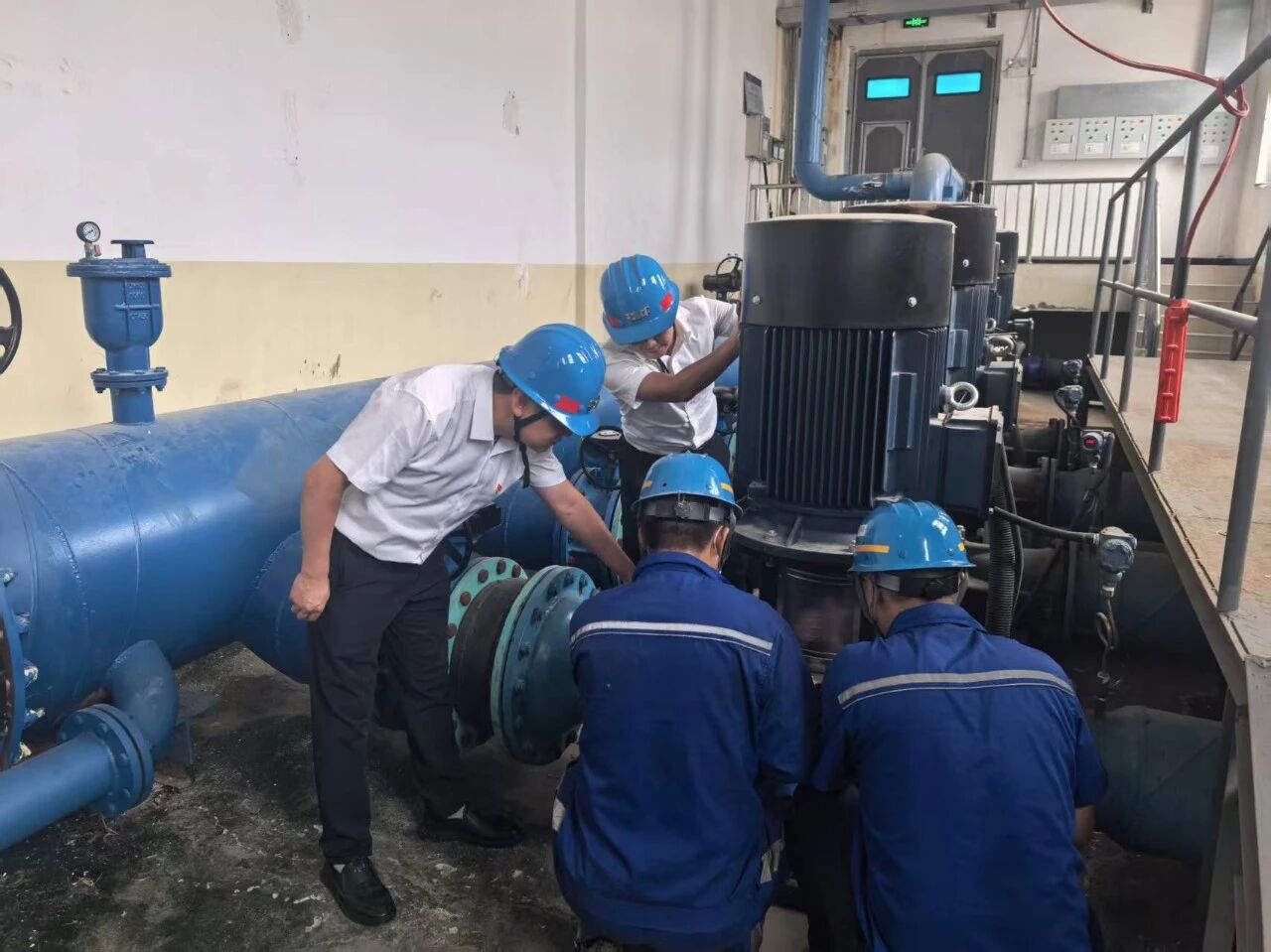 1758931561133307.jpeg 3.jpg