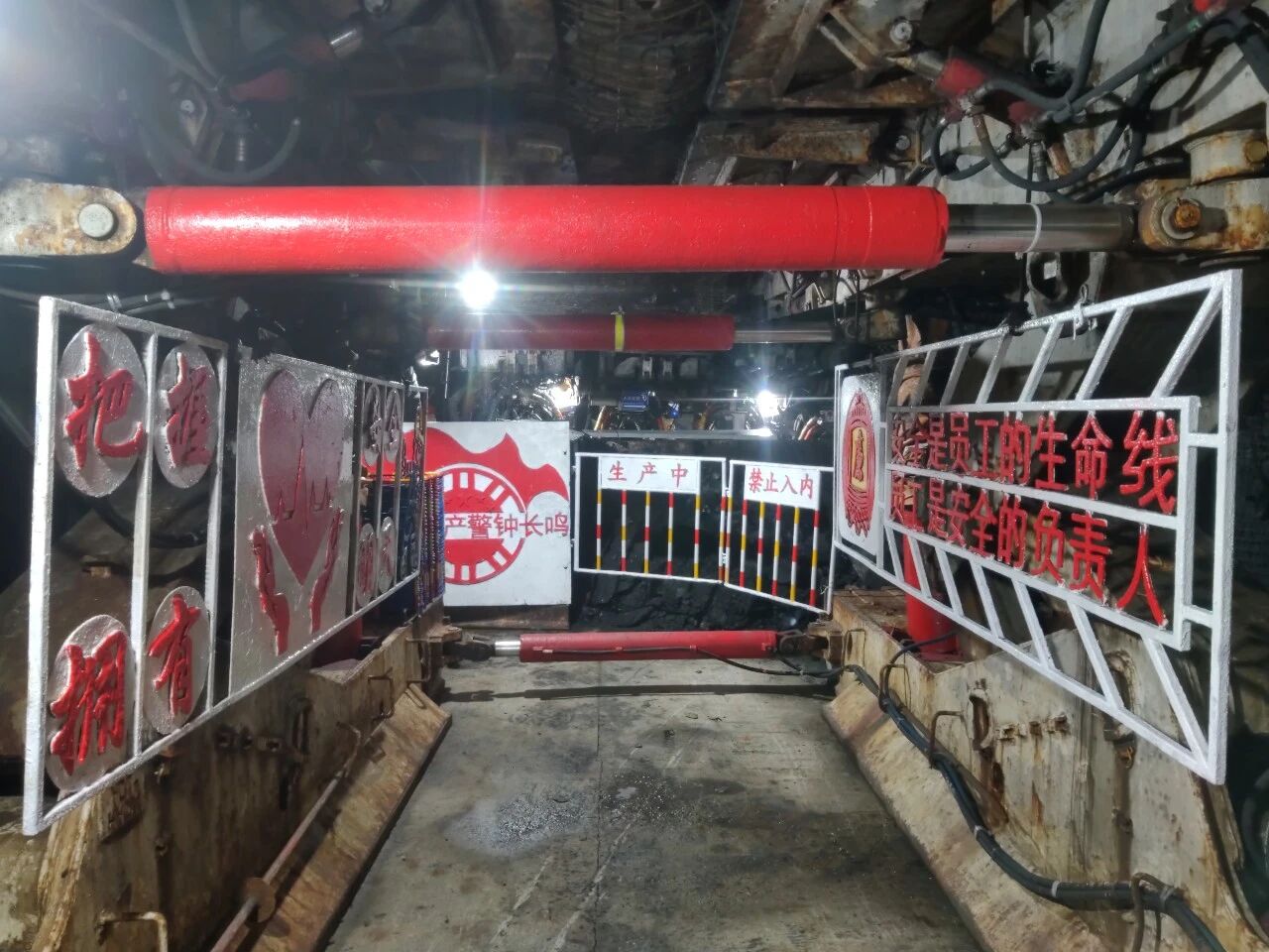 1766737690146150.jpeg 2.jpg