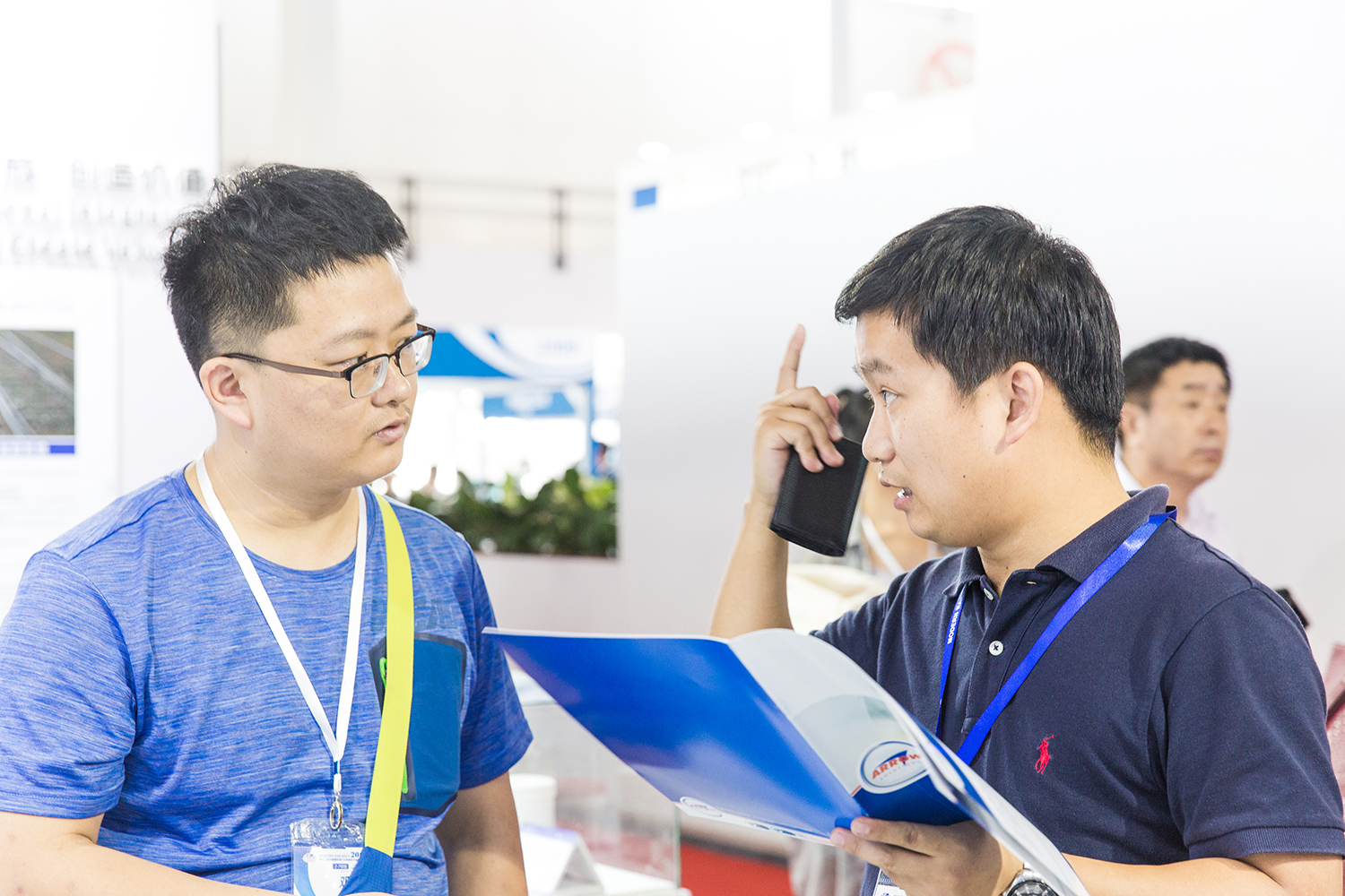 鸿运国际携轨道交通行业专业集成解决计划亮相